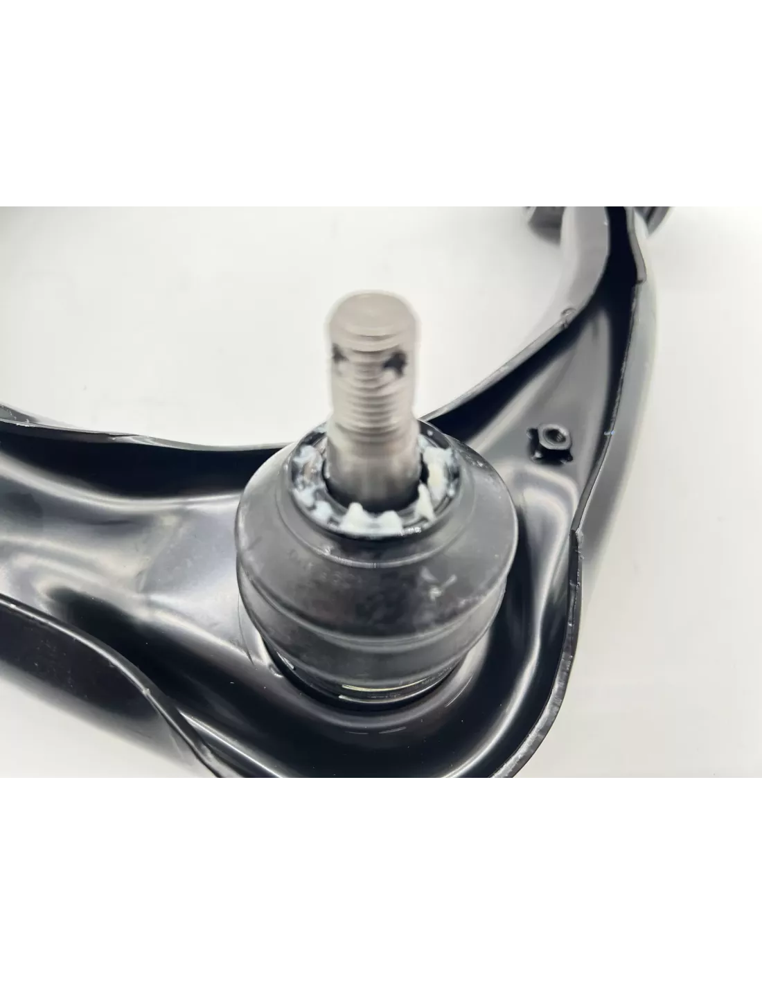Triangle de suspension supérieur avant droit Land Cruiser KDJ12 KDJ15