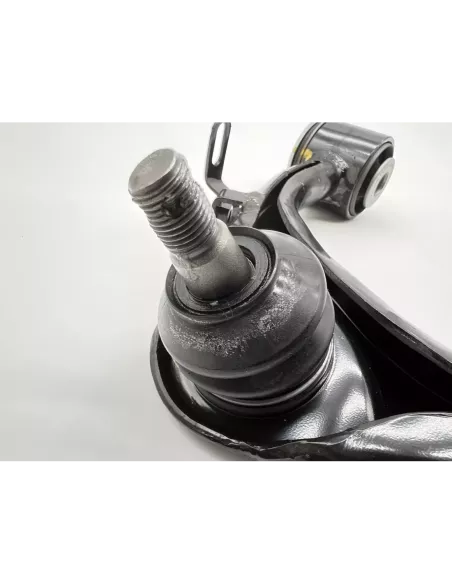 Triangle de suspension supérieur avant gauche HDJ100 TOYOTA -