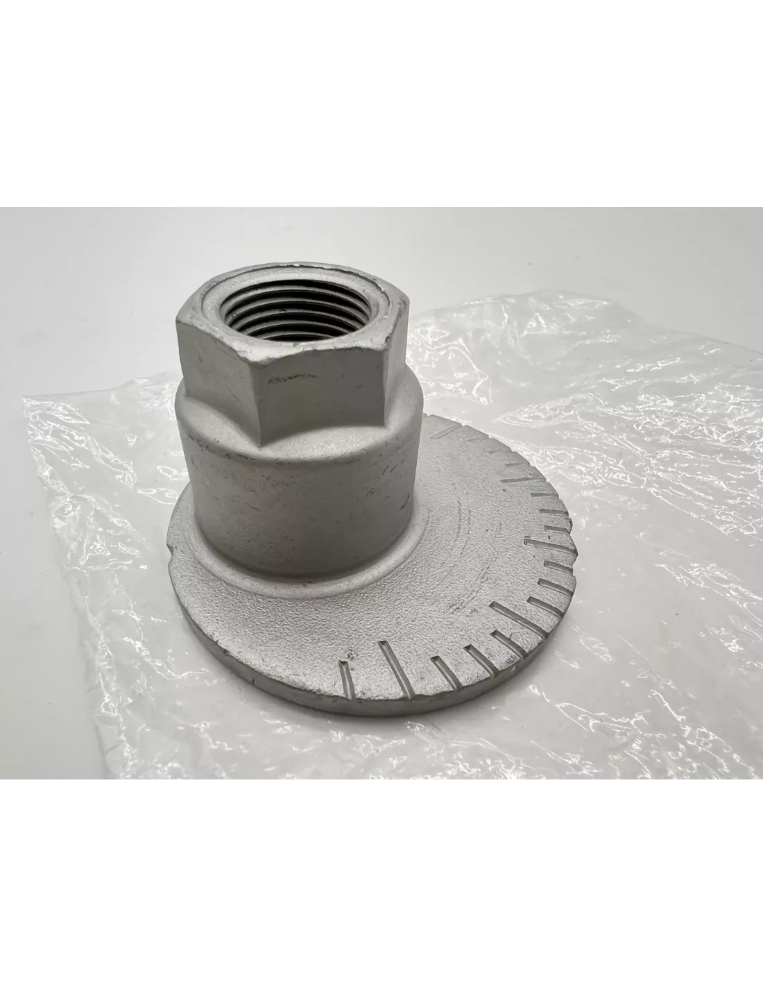 Ecrou excentrique réglage carrossage triangle inférieur VDJ200 TOYOTA