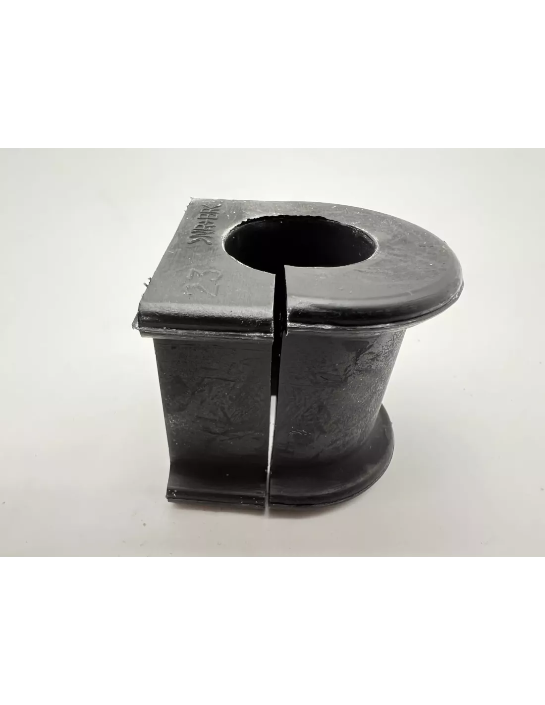 Silent bloc cavalier barre stabilisatrice arrière HDJ100 susp hydrau