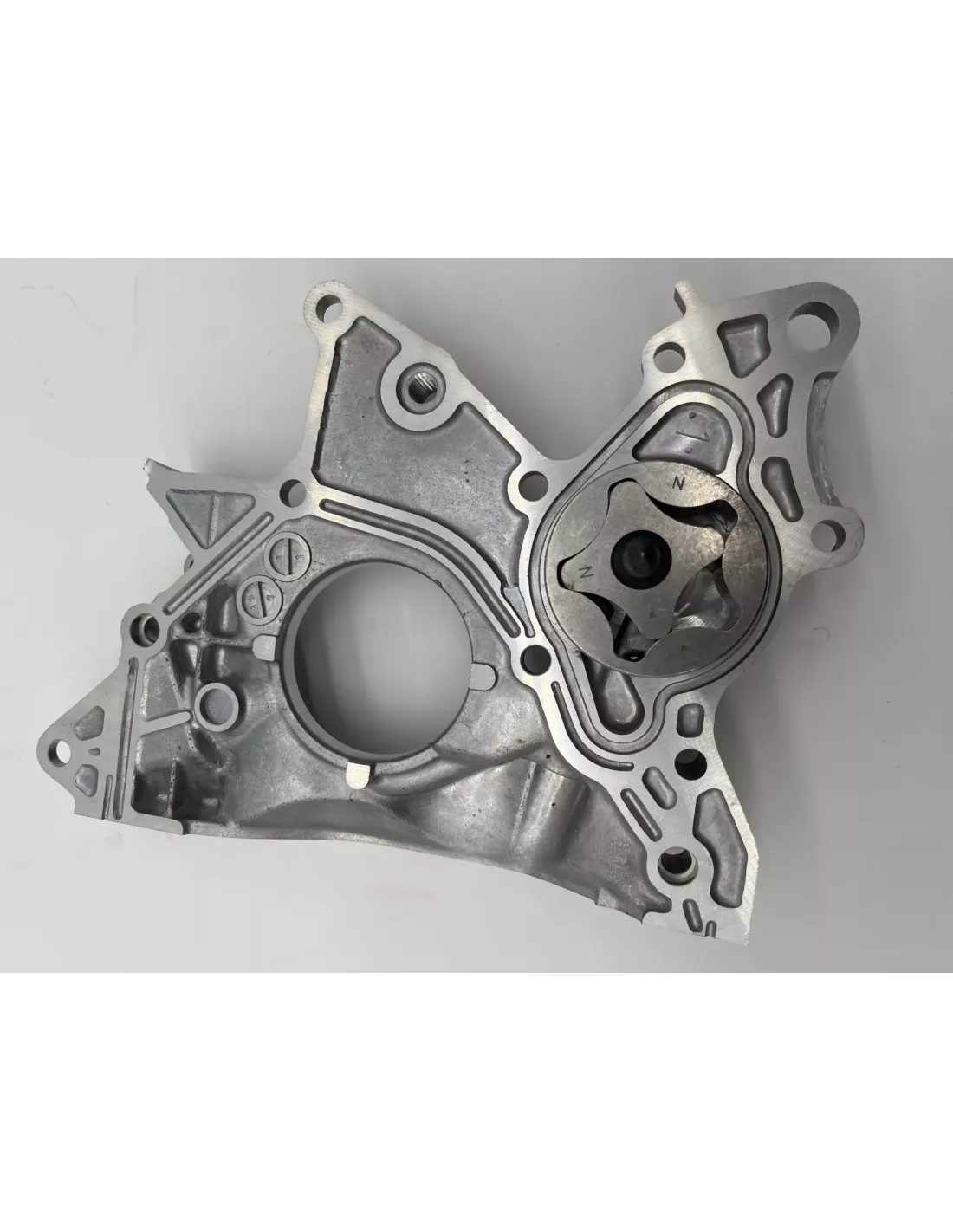 Pompe à huile RAV4 1CD-FTV 115Cv AISIN - accessoire 4x4