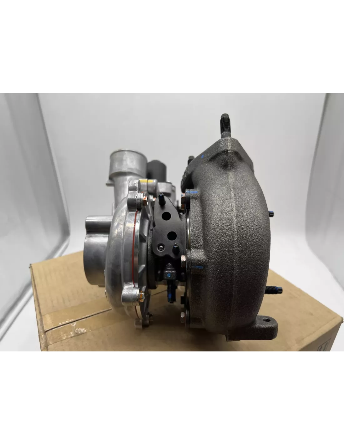 Turbocompresseur géométrie variable Toyota KDJ15 190cv TOYOTA -
