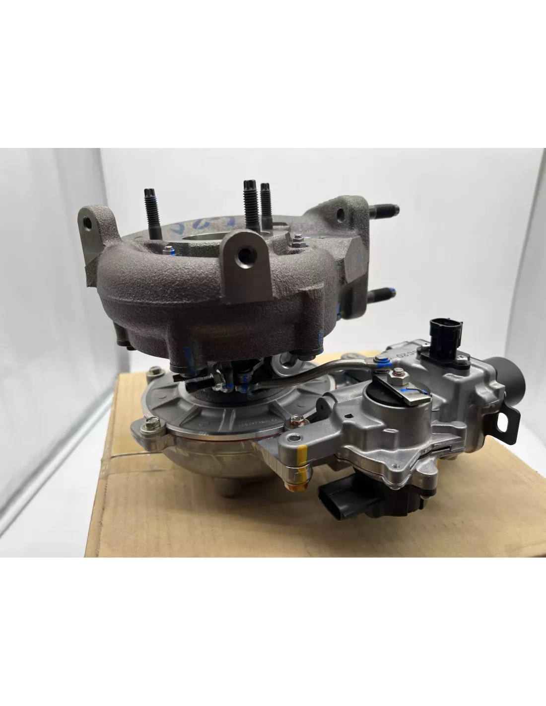 Turbocompresseur géométrie variable Toyota KDJ15 190cv TOYOTA -
