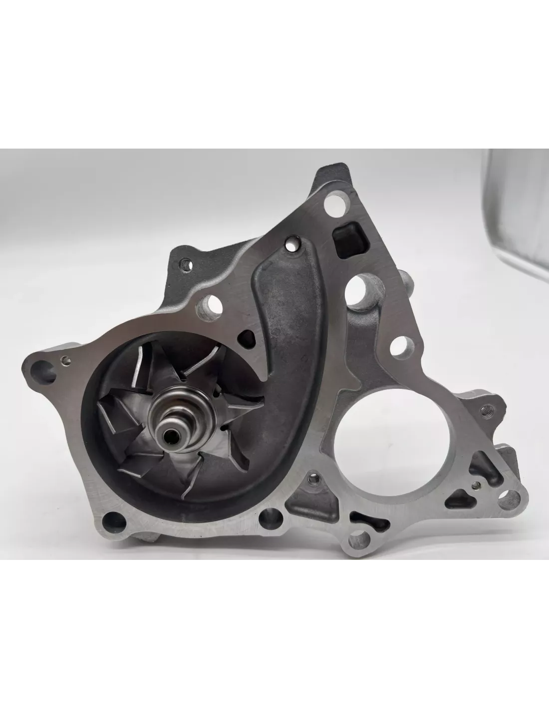 Pompe à eau Hilux Revo 2.4D4-D 2.8D4-D AISIN - accessoire 4x4