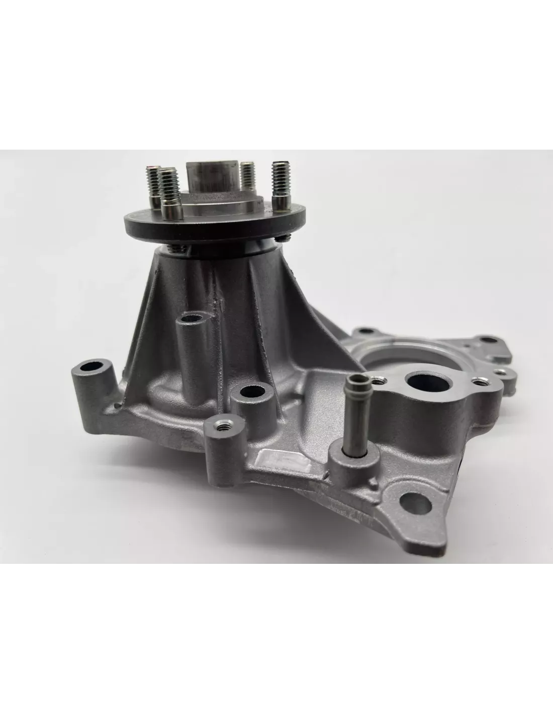 Pompe à eau Hilux Revo 2.4D4-D 2.8D4-D AISIN - accessoire 4x4