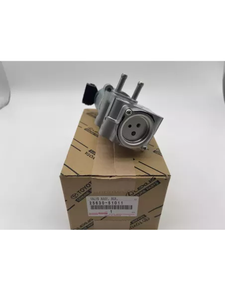 Vanne EGR recirculation gaz échappement No2 VDJ200 TOYOTA -