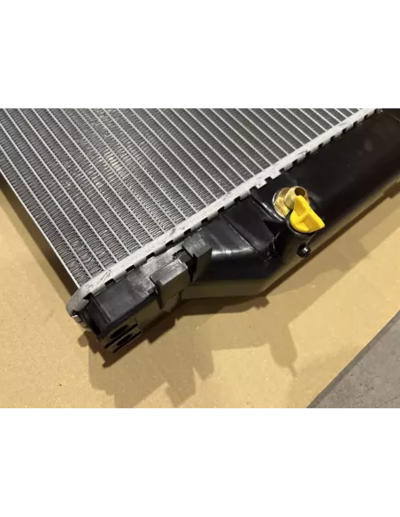 Radiateur adaptable HDJ80 - Compatible BVM et BVA DTC PARTS -