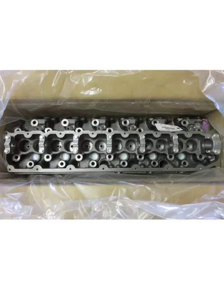 Culasse nue Land Cruiser HDJ80 12s - avec guides de soupapes TOYOTA -