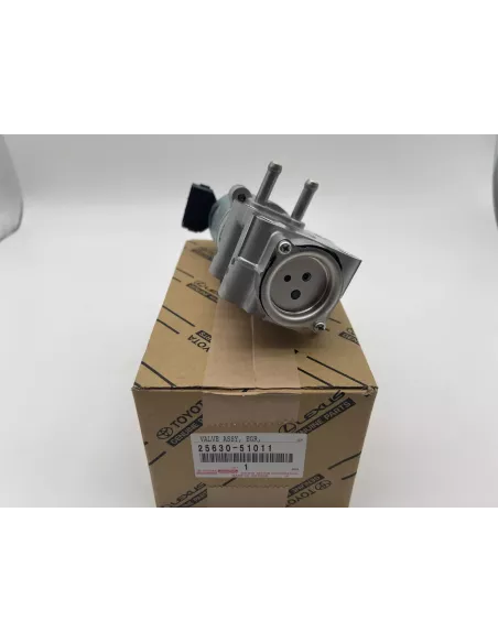 Vanne EGR recirculation gaz échappement No2 VDJ200 TOYOTA -