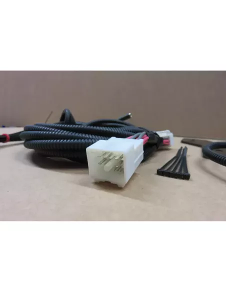Relocalisation de camera de recul Kaymar Toyota VDJ200 KAYMAR -