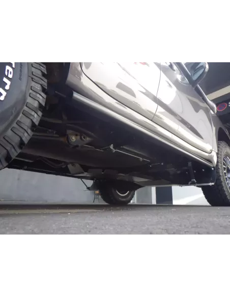 Protections tubulaires de bas de caisse Toyota VDJ200
