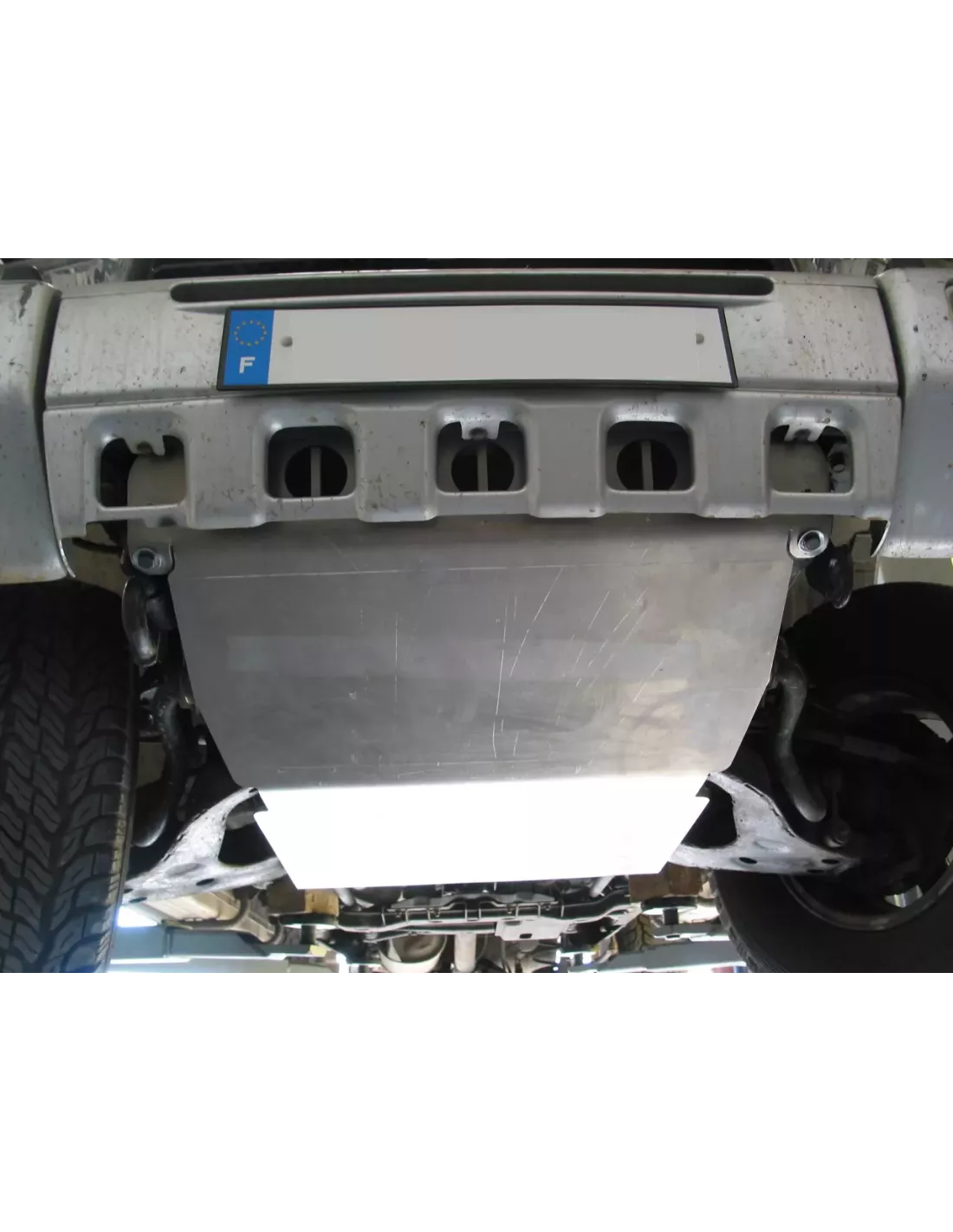 Ski de protection avant en aluminium de 8mm pour Mitsubishi Pajero V2