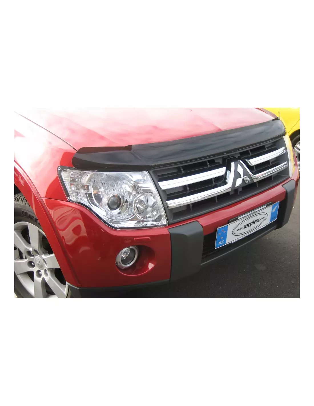 Protection phare Pajero après 07 AIRPLEX - accessoire 4x4