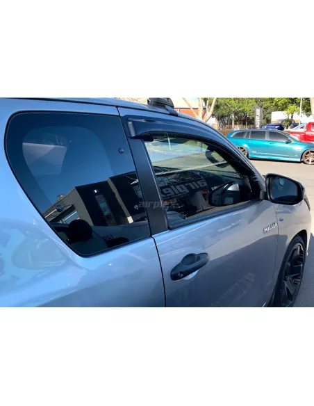 Jeu 2 déflecteurs de vitre avant Hilux Revo simple et Xtra cabine -