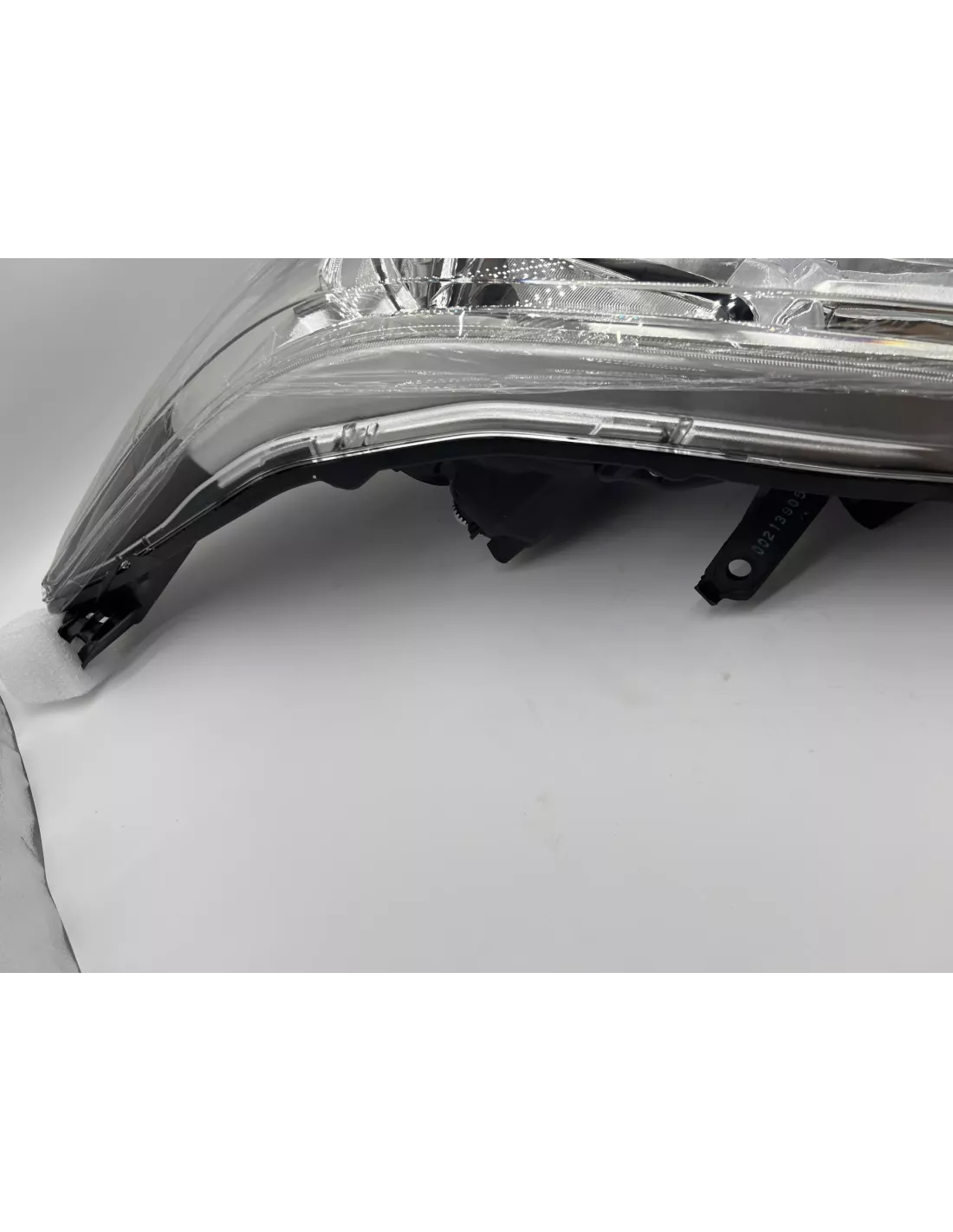Optique avant gauche réglage électrique halogène Toyota Hilux Revo