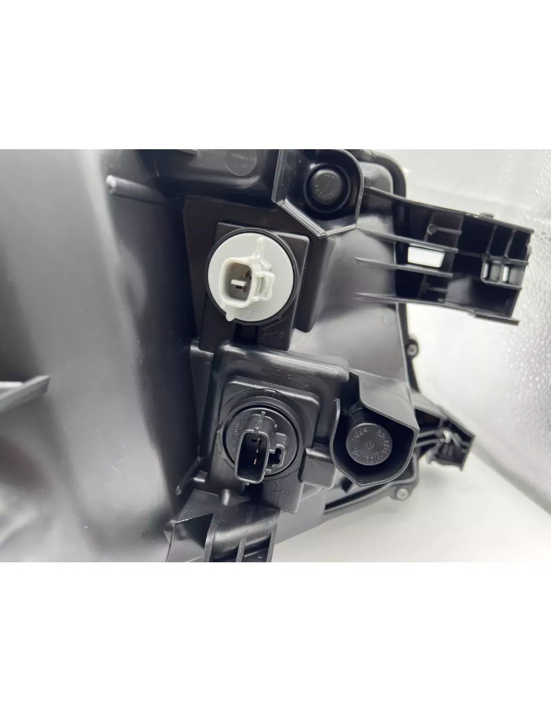 Optique avant droit réglage électrique halogène Toyota Hilux Revo