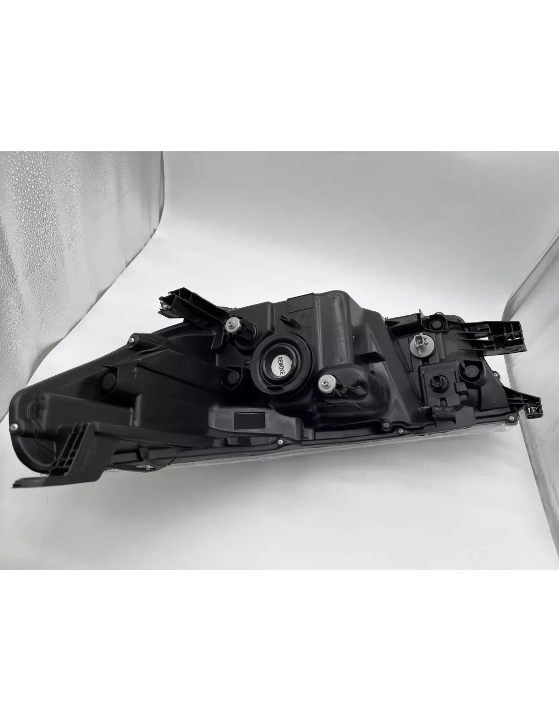 Optique avant droit réglage manuel halogène Toyota Hilux Revo