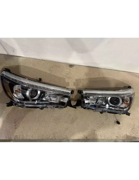Paire optiques avant à leds Toyota Hilux Revo 2016-2018 - en