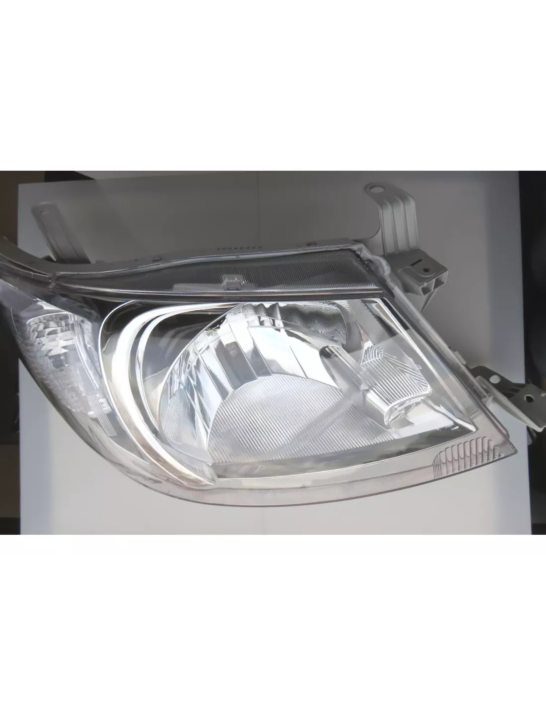 Optique de phare avant droit Hilux 2009-2011 DEPO - accessoire 4x4