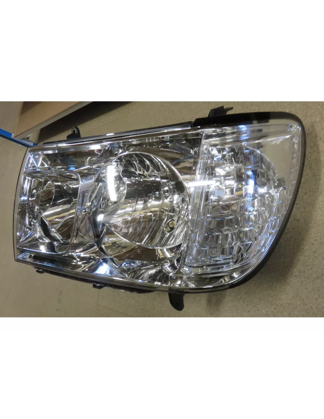 Optique avant gauche HDJ100 après 2005 DEPO - accessoire 4x4