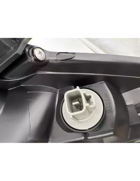 Optique avant gauche Hilux Vigo 2012-2015 - Réglage manuel ou