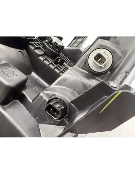 Optique avant droit Hilux Vigo 2012-2015 - Réglage manuel ou
