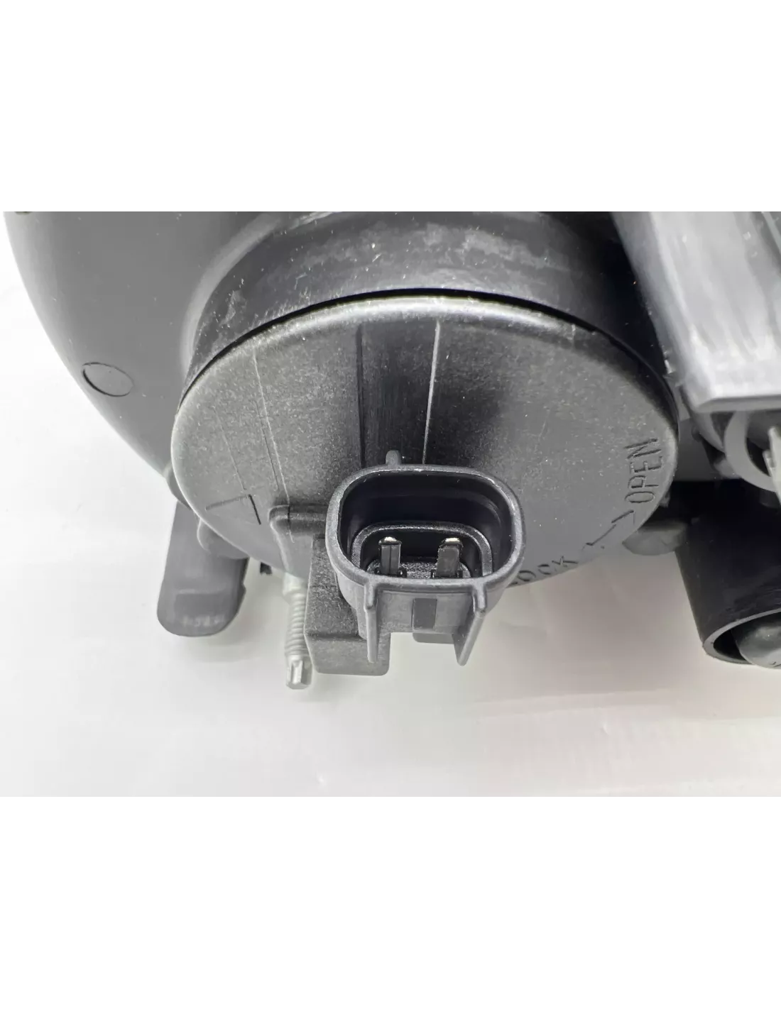 ANTIBROUILLARD AVG DMAX après 2012 DEPO - accessoire 4x4