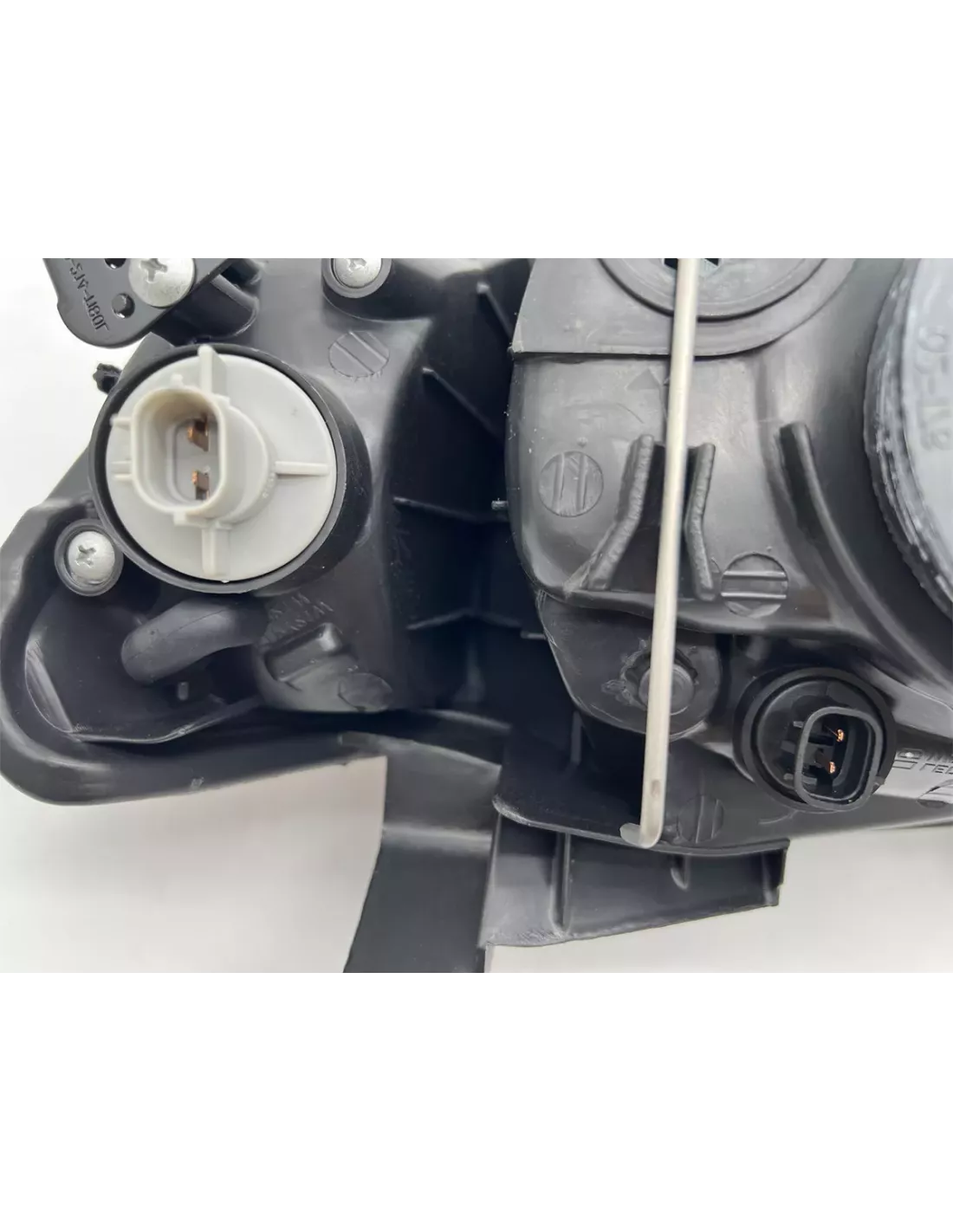 OPTIQUE AVD L200 KB4T jusqu'à 2010 DEPO - accessoire 4x4