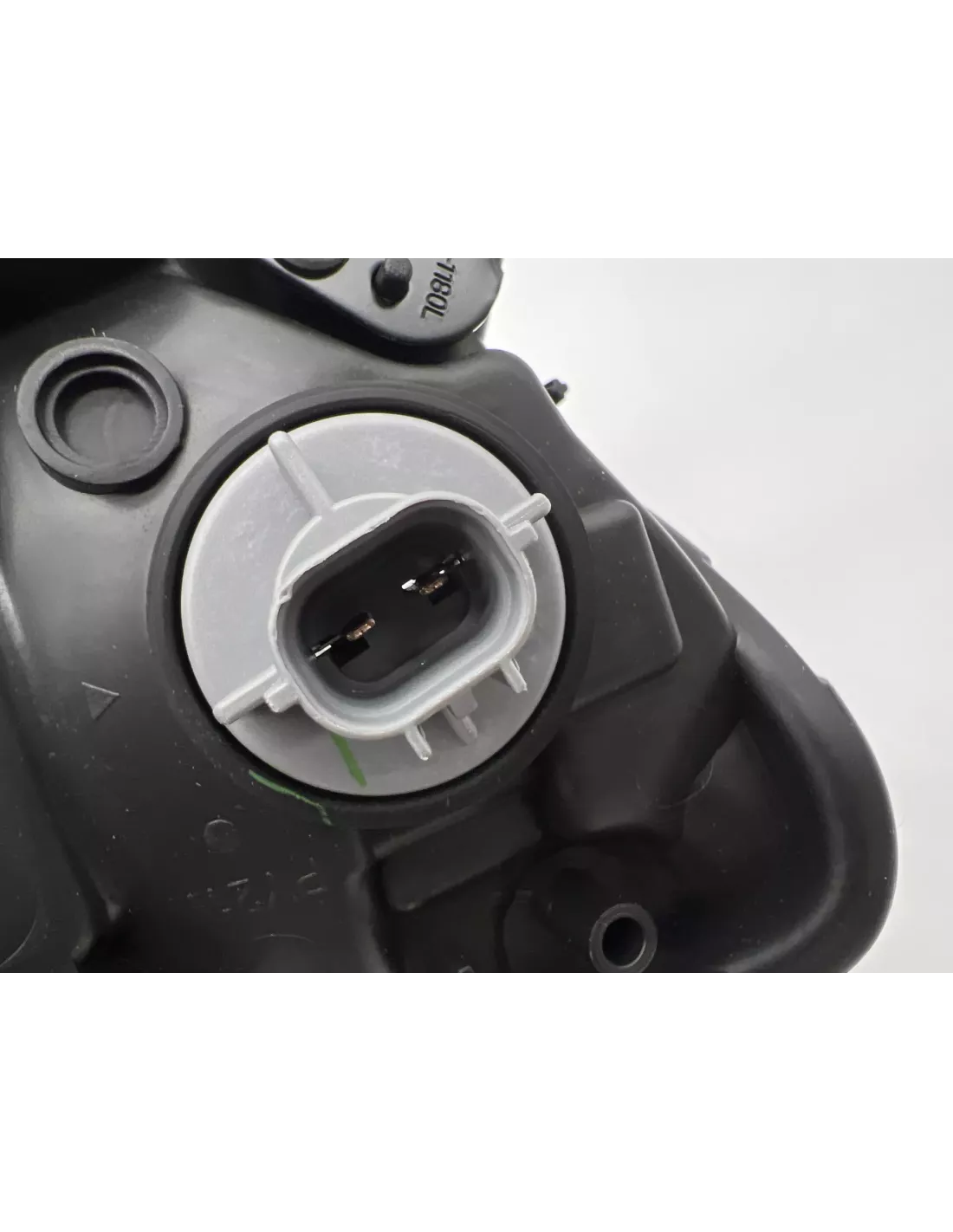 OPTIQUE AVG L200 KB4T après 2010 DEPO - accessoire 4x4