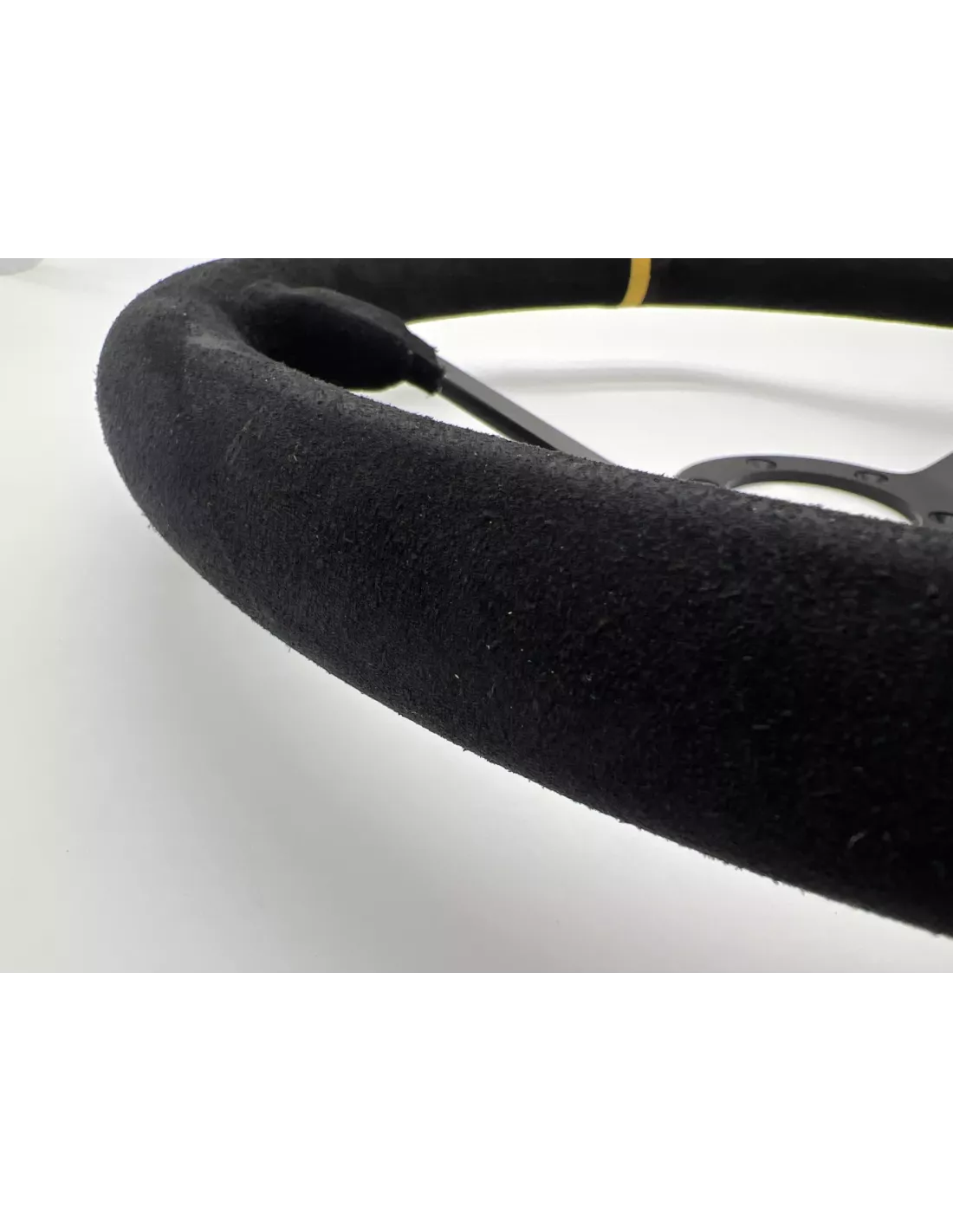 Volant Racing en cuir noir Ø380 en peau retournée DTC PARTS -