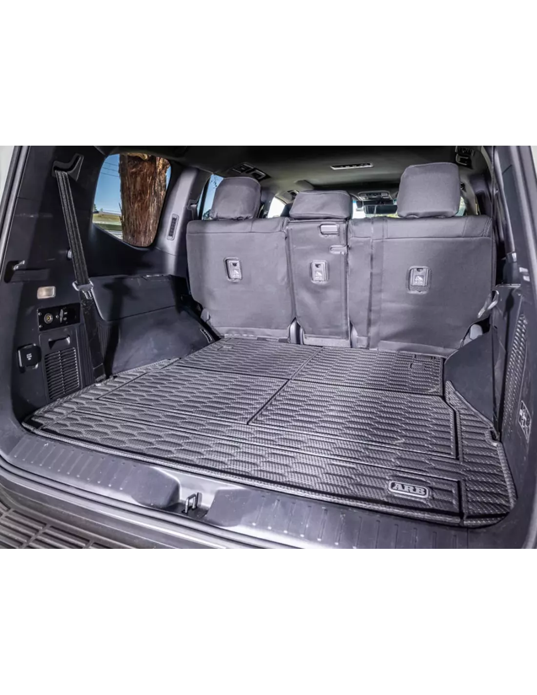 Tapis de coffre ARB renforcé spécifique Toyota Land Cruiser 300 ARB -