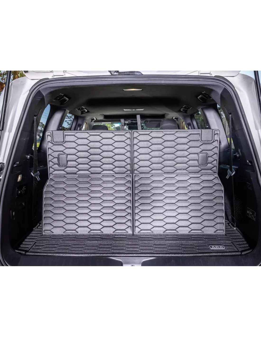 Tapis de coffre ARB renforcé spécifique Toyota Land Cruiser 300 ARB -