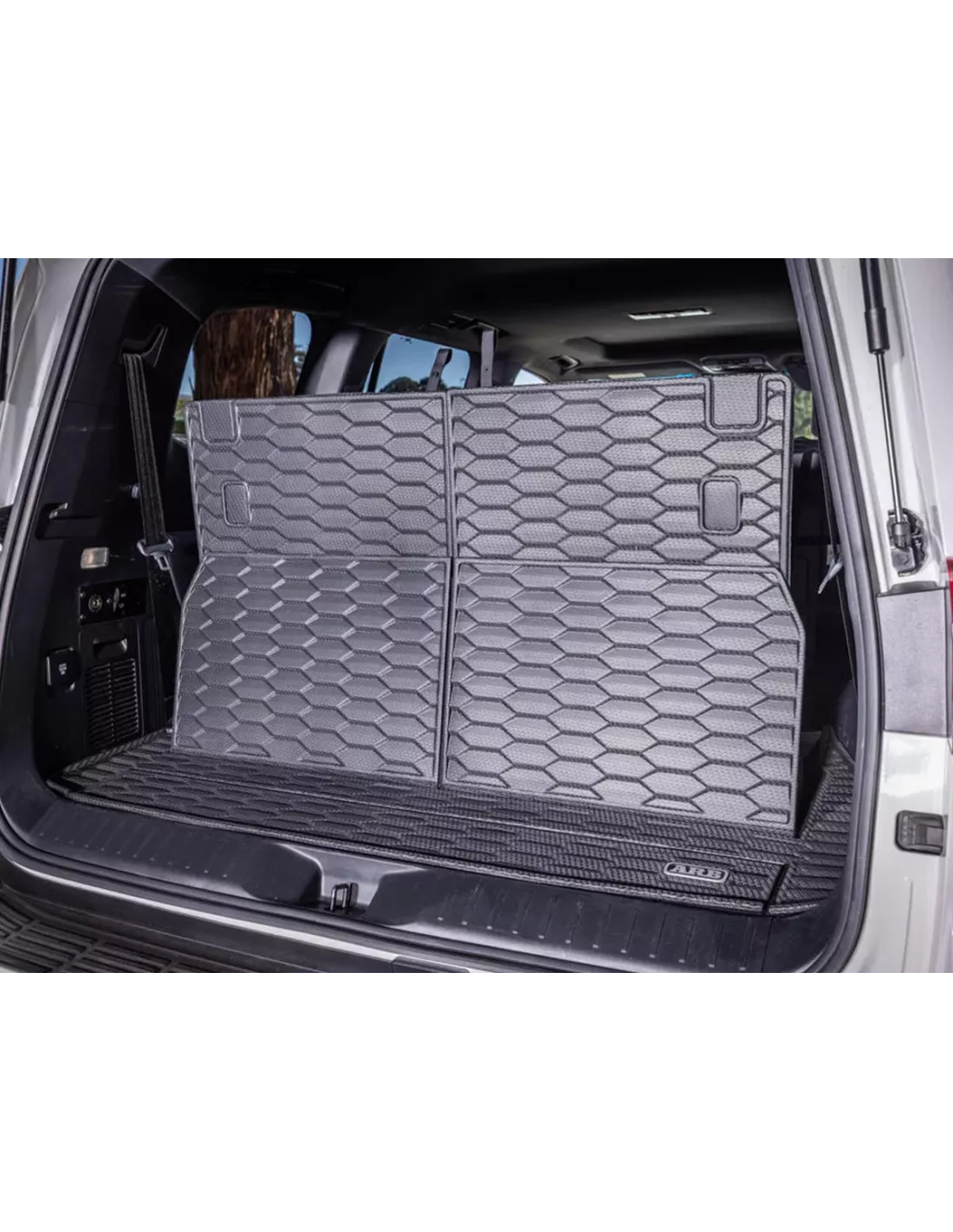 Tapis de coffre ARB renforcé spécifique Toyota Land Cruiser 300 ARB -