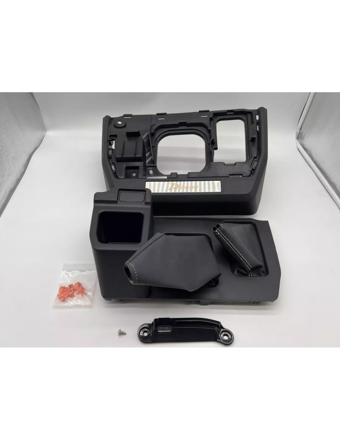 Console centrale vide poche autour levier de vitesse avec porte