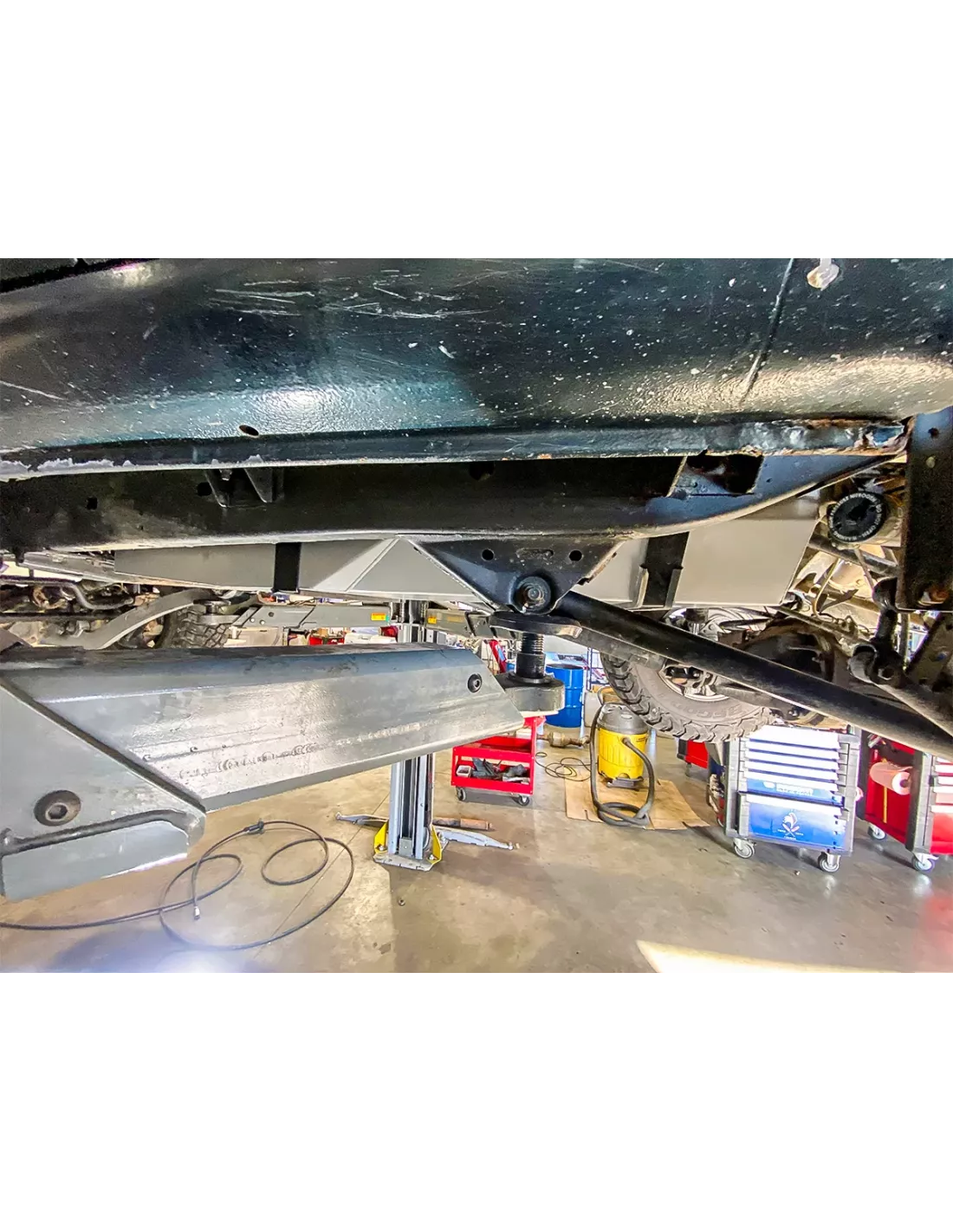 Reservoir LRA Toyota Landcruiser HDJ80 145L remplacement - boite