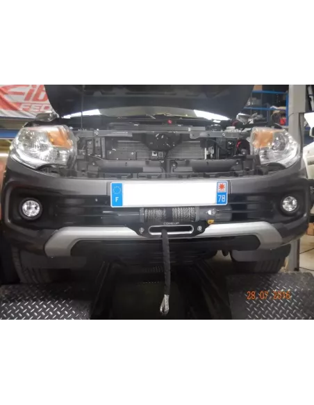 Platine de treuil intégrée au pare-chocs d'origine pour Mitsubishi