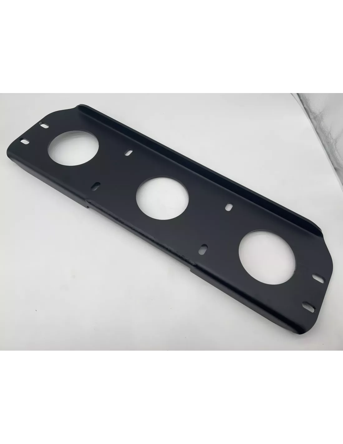 Platine de treuil optionnelle pour pare-chocs acier