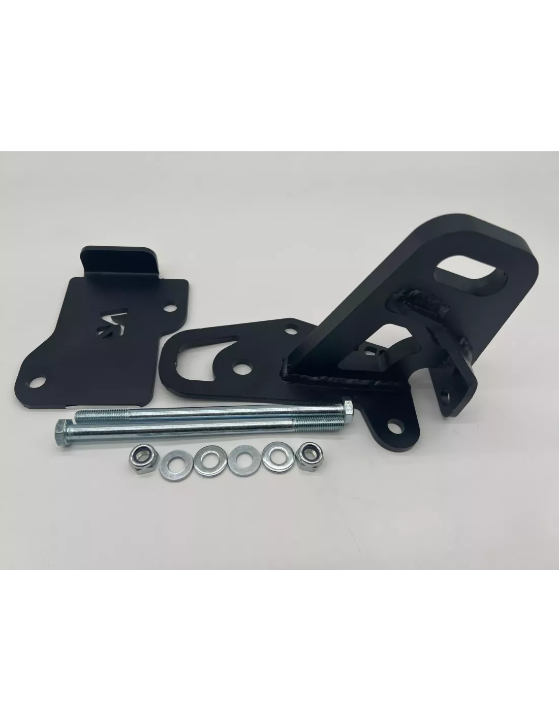 Anneau de remorquage renforcé avant droit pour Mercedes Sprinter W906