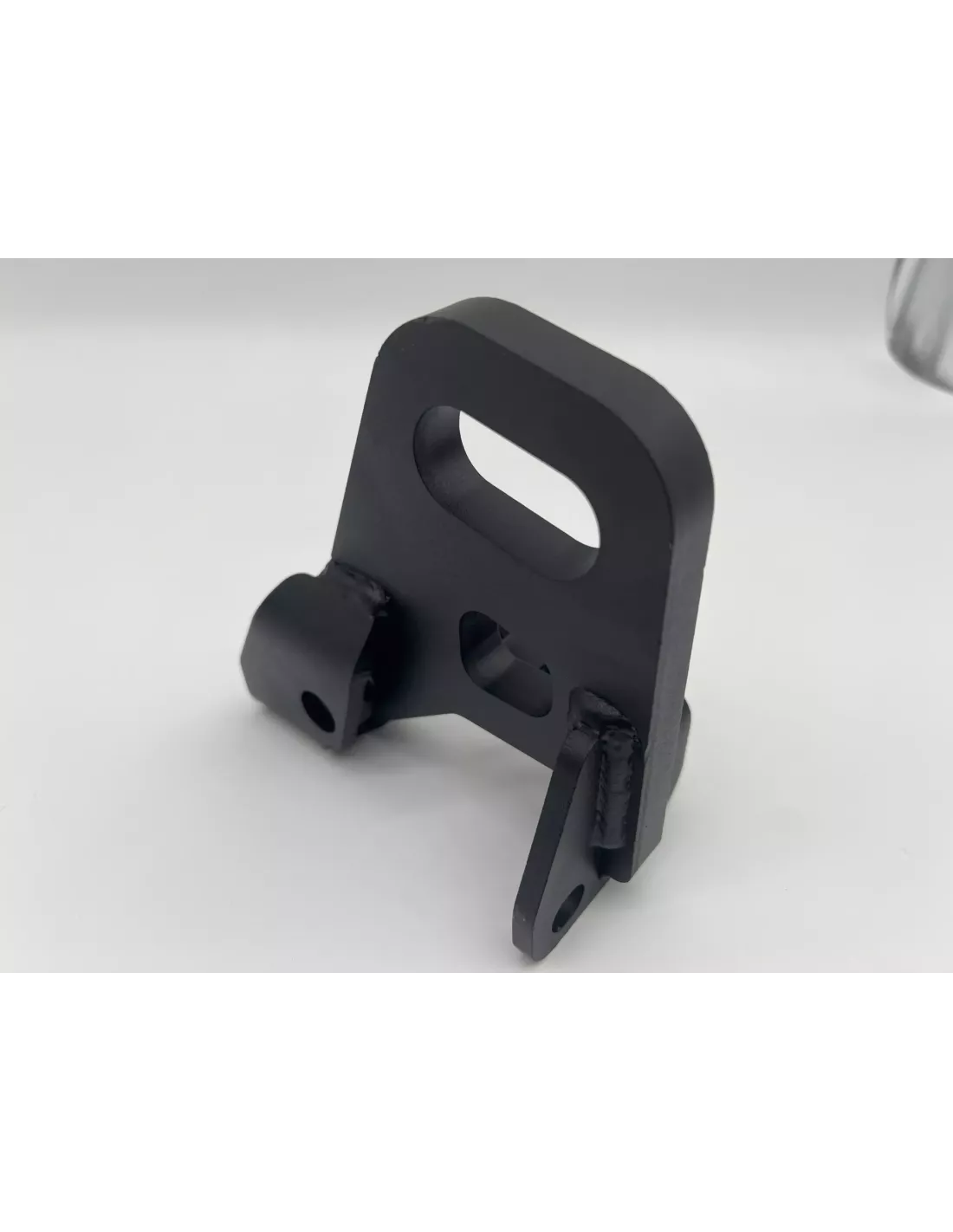 Anneau de remorquage avant droit pour Mercedes Sprinter W906 W907