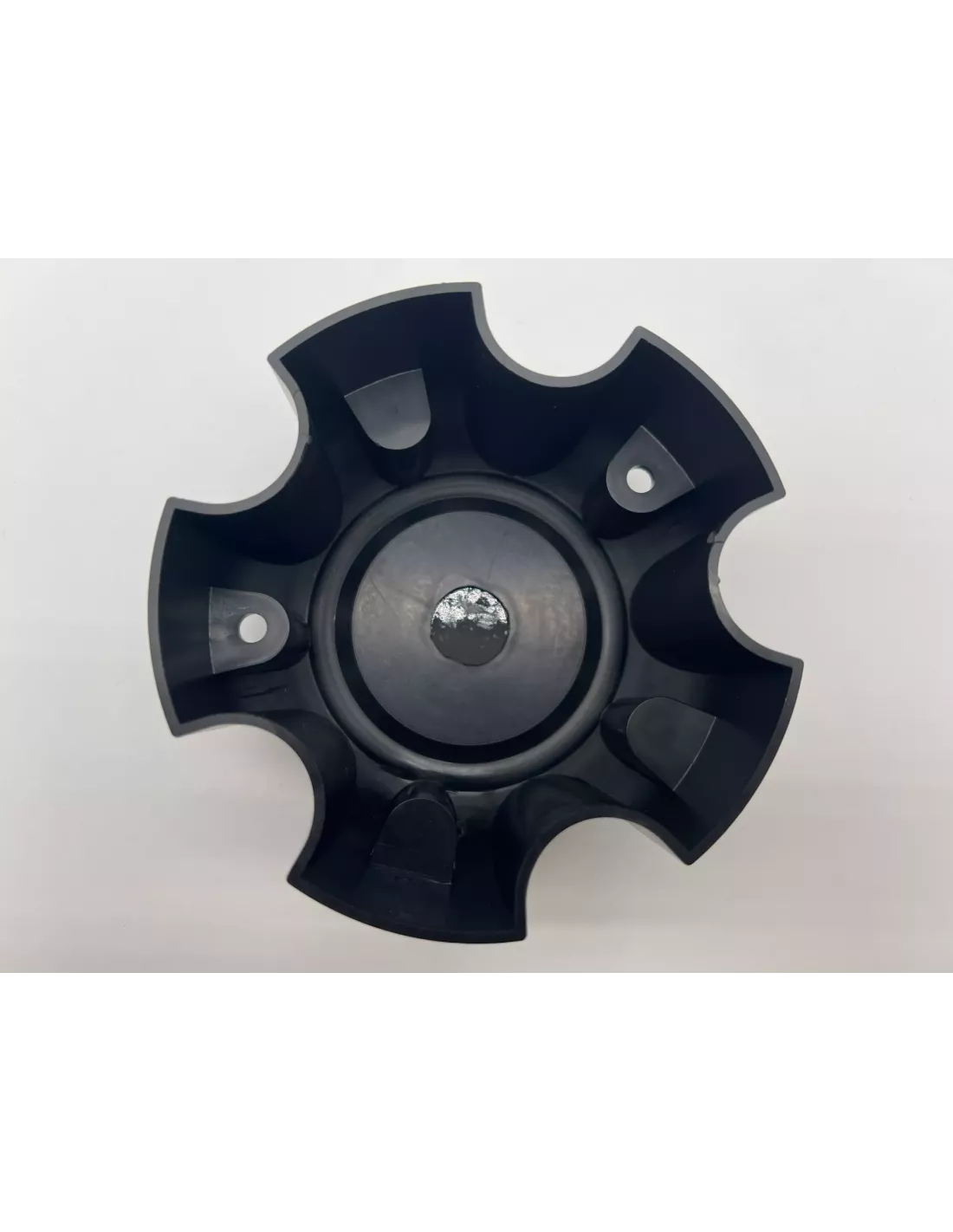 Cache moyeu fermé plastique noir pour jante acier entraxe 5x120