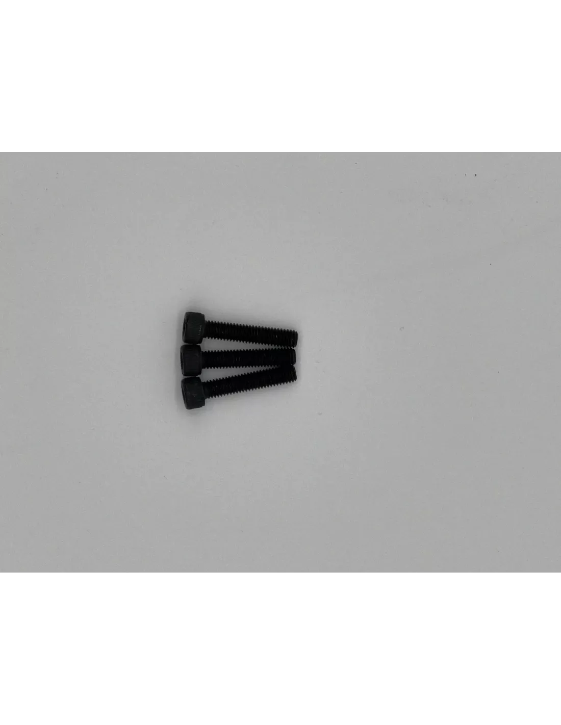 Cache moyeu fermé plastique noir pour jante acier entraxe 6x139.7