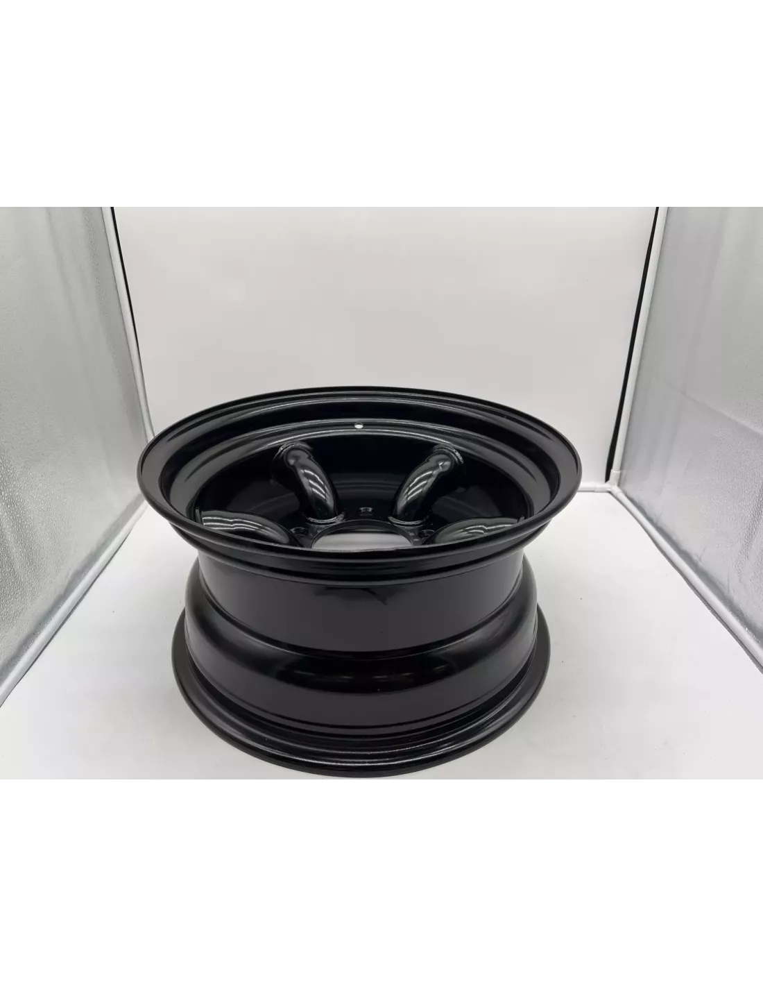 Jante acier Mach 5 noire 8x16 5x165.1 Land Rover Defender