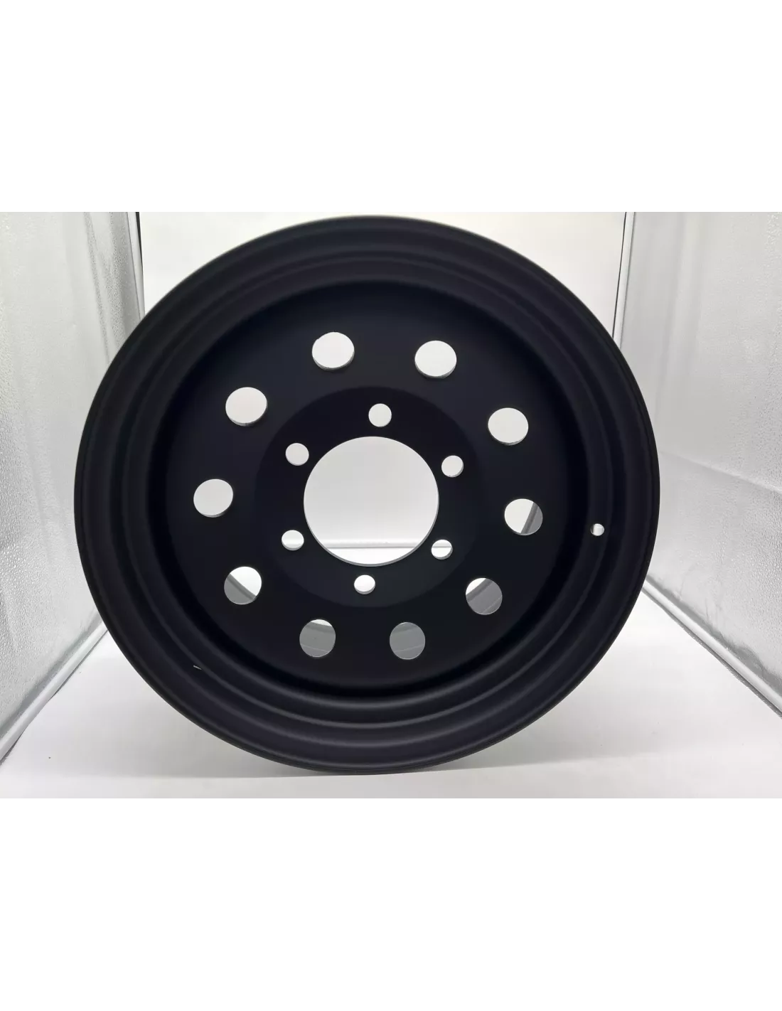 Jante acier monobloc poids lourd en 9x17 Iveco Daily 4x4 avant 2018