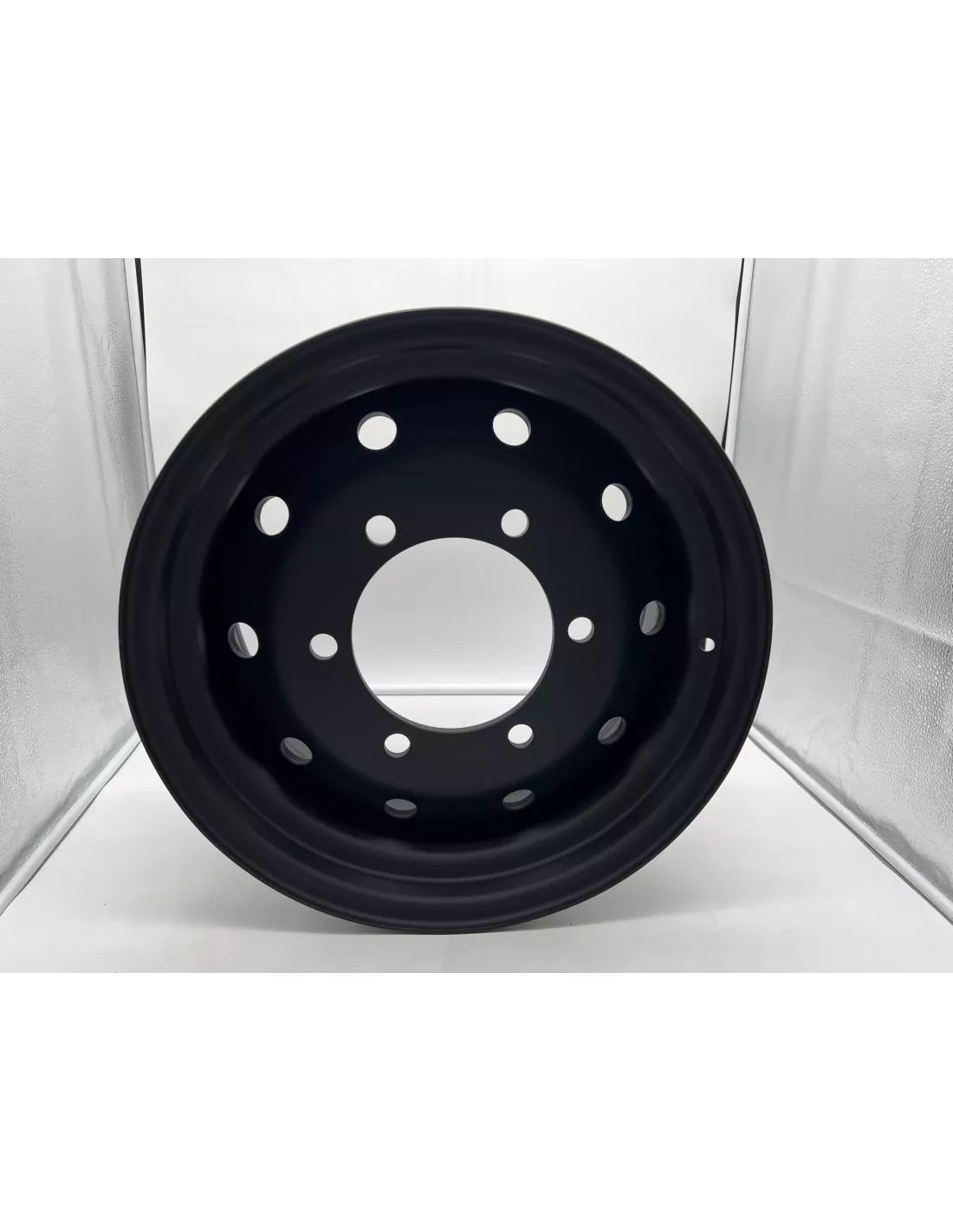 Jante acier monobloc poids lourd en 9x17 Iveco Daily 4x4 2019+