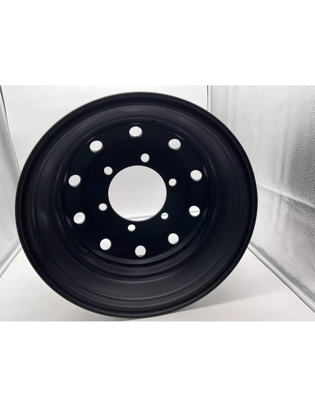 Jante acier monobloc poids lourd en 9x17 Iveco Daily 4x4 2019+