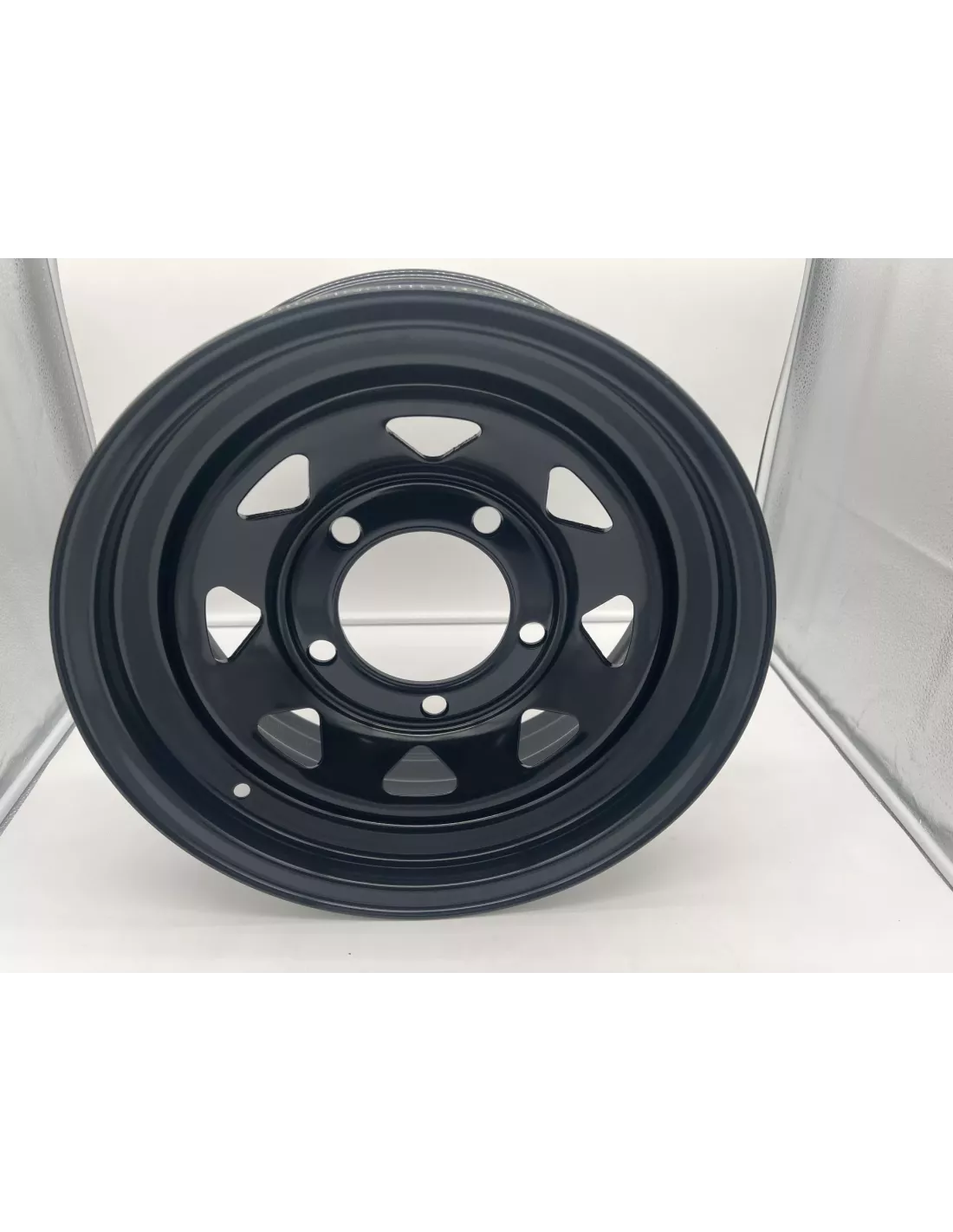 Jante acier Triangular noire 7x16 5x165.1 Land Rover Defender