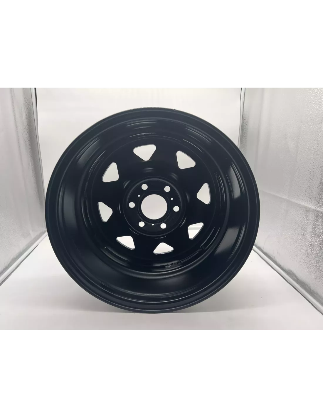 Jante acier Triangular noire 7x16 6x114.3 Nissan Navara D40 D23