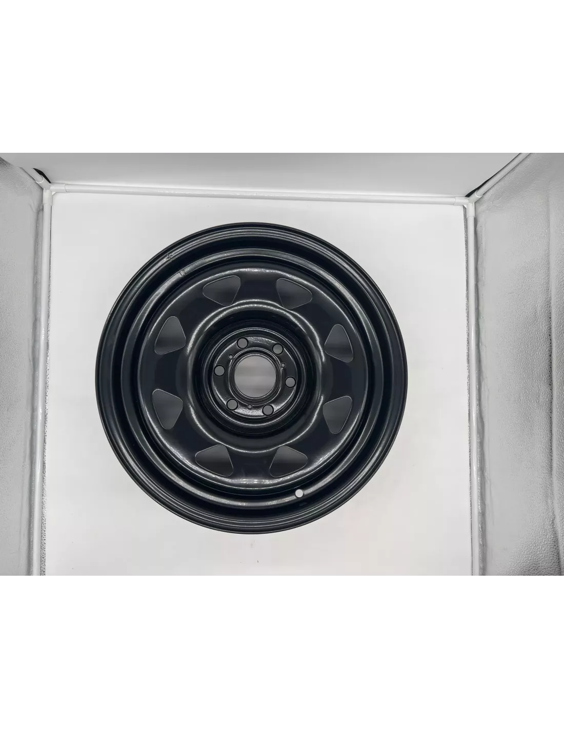 Jante acier Triangular noire 7x16 6x114.3 Nissan Navara D40 D23