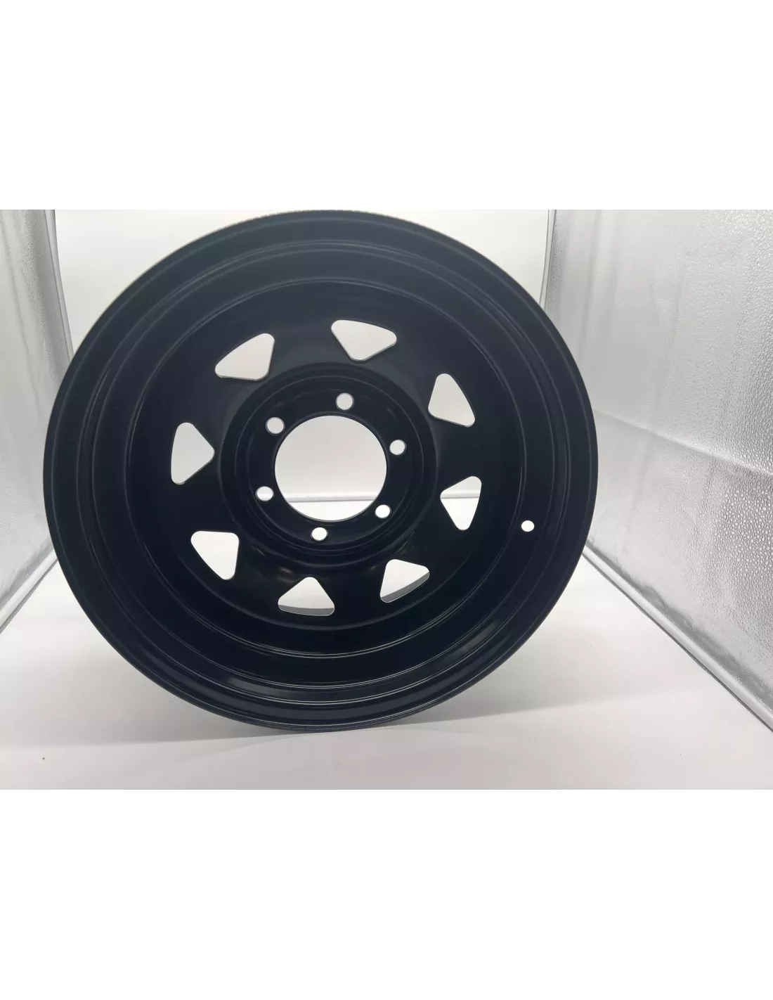 Jante acier Triangular noire 7X16 6x139.7 Land Cruiser Patrol Pajero