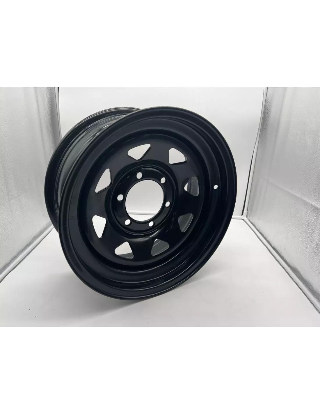 Jante acier Triangular noire 7X16 6x139.7 pour Nissan Toyota Ford